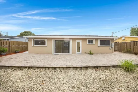 6450 Mckinley Street Hollywood FL 33024