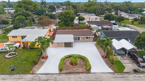 6450 Mckinley Street Hollywood FL 33024