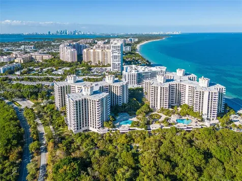 1111 Crandon Boulevard Key Biscayne FL 33149