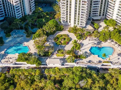 1111 Crandon Boulevard Key Biscayne FL 33149