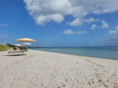 1111 Crandon Boulevard Key Biscayne FL 33149