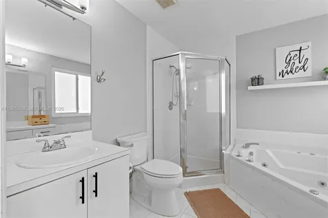 2590 N Rampart Way N Cooper City FL 33026
