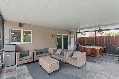 2590 N Rampart Way N Cooper City FL 33026