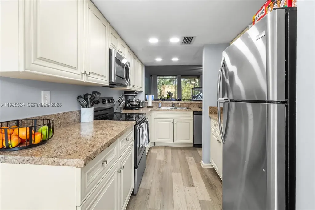 2810 SW 87th Avenue Davie FL 33328