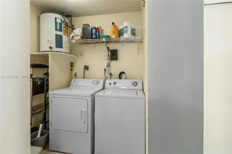 2810 SW 87th Avenue Davie FL 33328