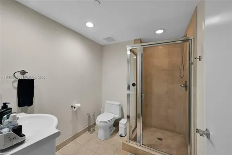1800 S Ocean Drive Hallandale Beach FL 33009