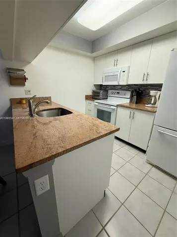 609 Waterside Drive Hypoluxo FL 33462