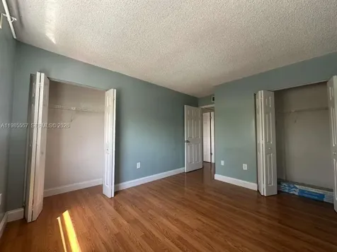8185 NW 7th Street Miami FL 33126