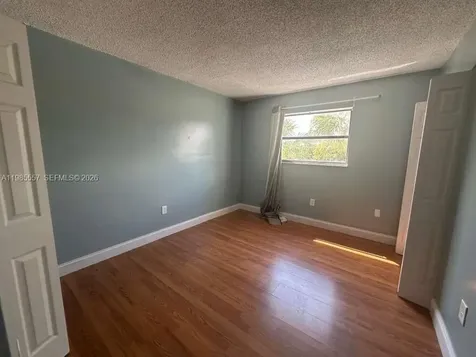 8185 NW 7th Street Miami FL 33126