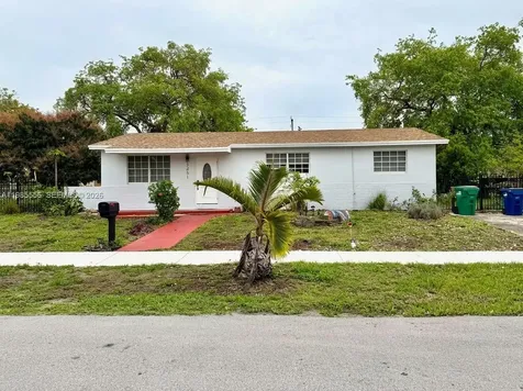 2251 NW 180th Terrace Miami Gardens FL 33056