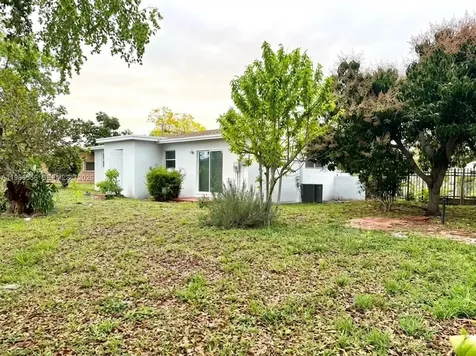 2251 NW 180th Terrace Miami Gardens FL 33056