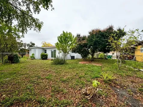 2251 NW 180th Terrace Miami Gardens FL 33056