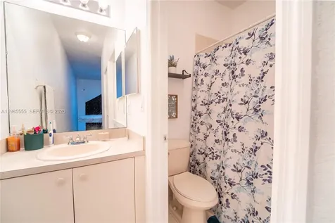 3624 NW 29th Place Lauderdale Lakes FL 33311