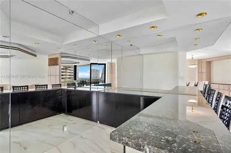 19500 Turnberry Way Aventura FL 33180