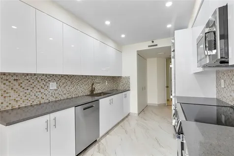 19500 Turnberry Way Aventura FL 33180