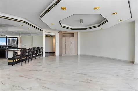 19500 Turnberry Way Aventura FL 33180