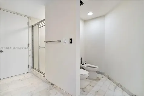 19500 Turnberry Way Aventura FL 33180