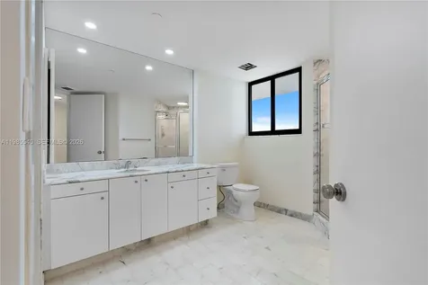 19500 Turnberry Way Aventura FL 33180