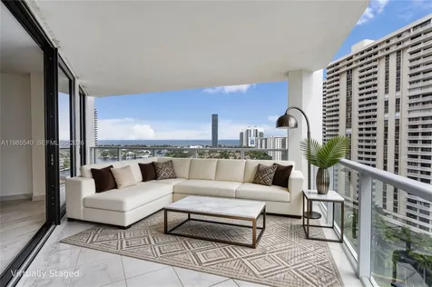 19500 Turnberry Way Aventura FL 33180