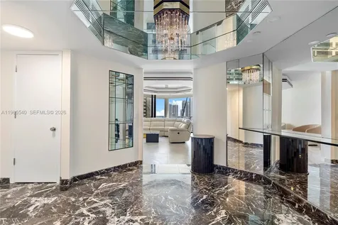 19500 Turnberry Way Aventura FL 33180