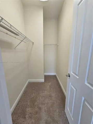 6841 N Lakeside Circle N Davie FL 33314