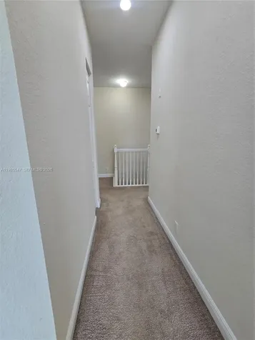 6841 N Lakeside Circle N Davie FL 33314