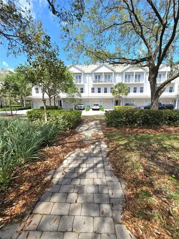 6841 N Lakeside Circle N Davie FL 33314