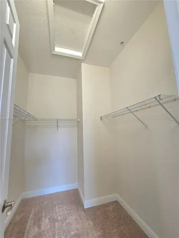 6841 N Lakeside Circle N Davie FL 33314