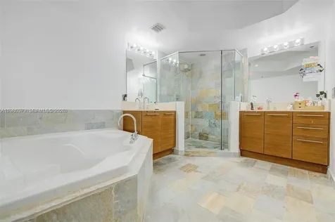 2681 N Flamingo Road Sunrise FL 33323