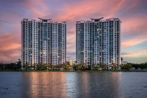 2681 N Flamingo Road Sunrise FL 33323