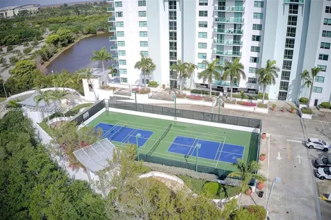 2681 N Flamingo Road Sunrise FL 33323