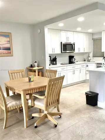 8900 Washington Boulevard Pembroke Pines FL 33025
