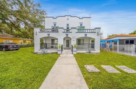 1020 SW 23rd Avenue Miami FL 33135