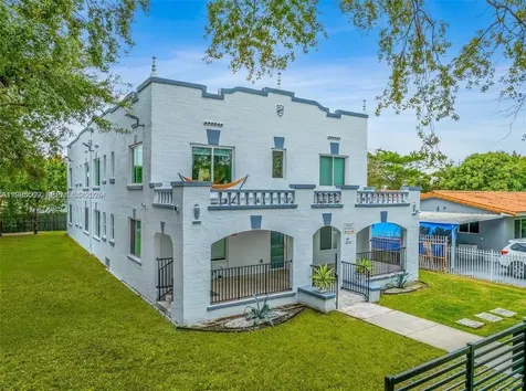 1020 SW 23rd Avenue Miami FL 33135