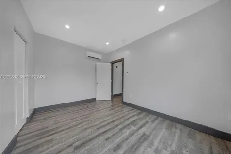 1020 SW 23rd Avenue Miami FL 33135