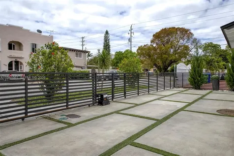 2397 SW 13th Street Miami FL 33145