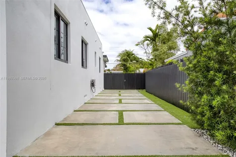 2397 SW 13th Street Miami FL 33145