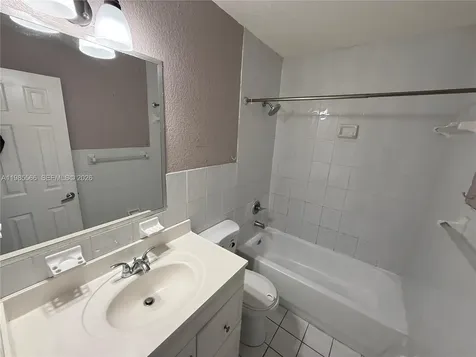 159 W 8th Street Hialeah FL 33010