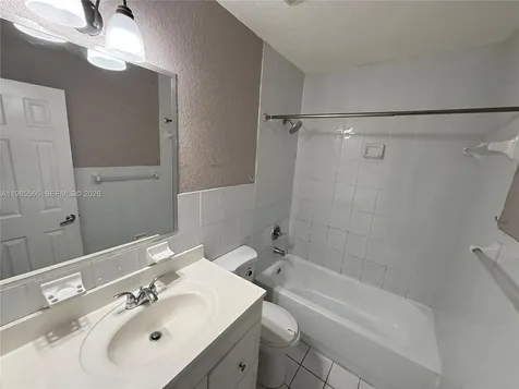 159 W 8th Street Hialeah FL 33010