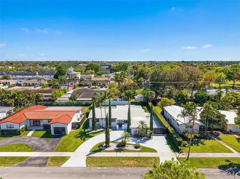 9440 SW 54th Street Miami FL 33165