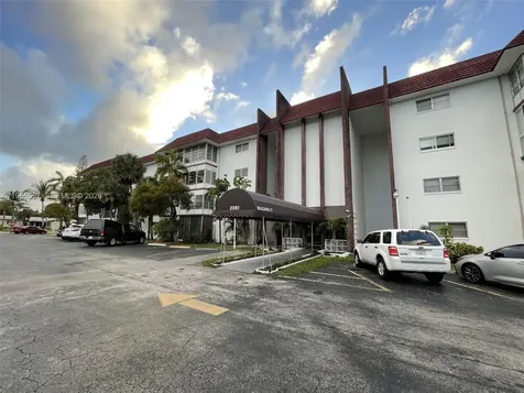 2061 NW 47th Terrace Lauderhill FL 33313