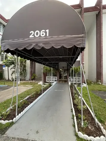 2061 NW 47th Terrace Lauderhill FL 33313