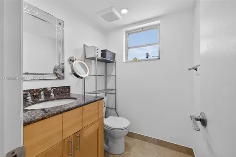 3777 NW 78th Avenue Davie FL 33024