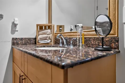 3777 NW 78th Avenue Davie FL 33024