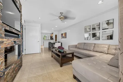 3777 NW 78th Avenue Davie FL 33024