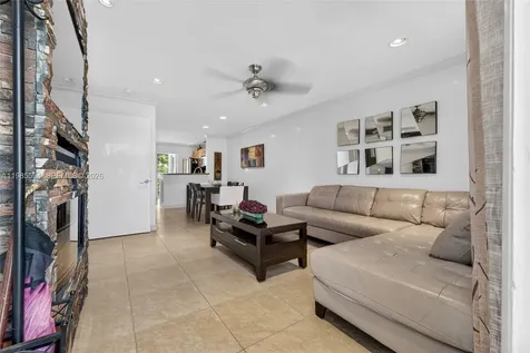 3777 NW 78th Avenue Davie FL 33024