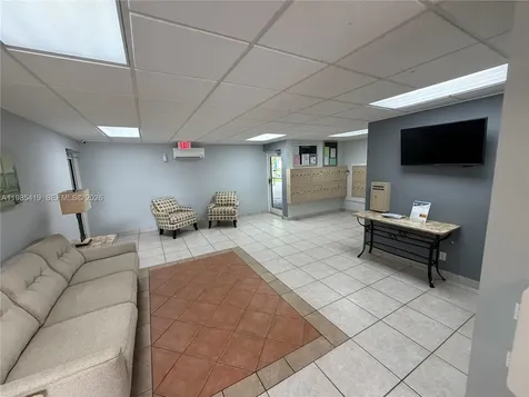 1000 NE 14th Avenue Hallandale Beach FL 33009