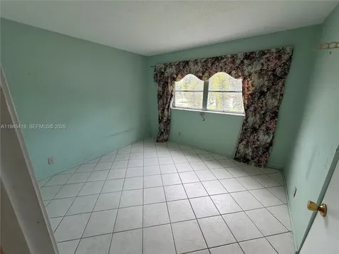 1000 NE 14th Avenue Hallandale Beach FL 33009