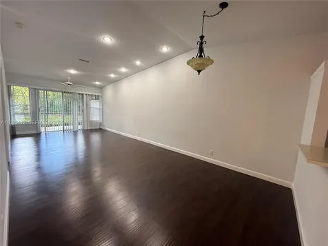 18595 Egret Way Boca Raton FL 33496