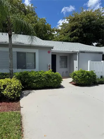 18595 Egret Way Boca Raton FL 33496